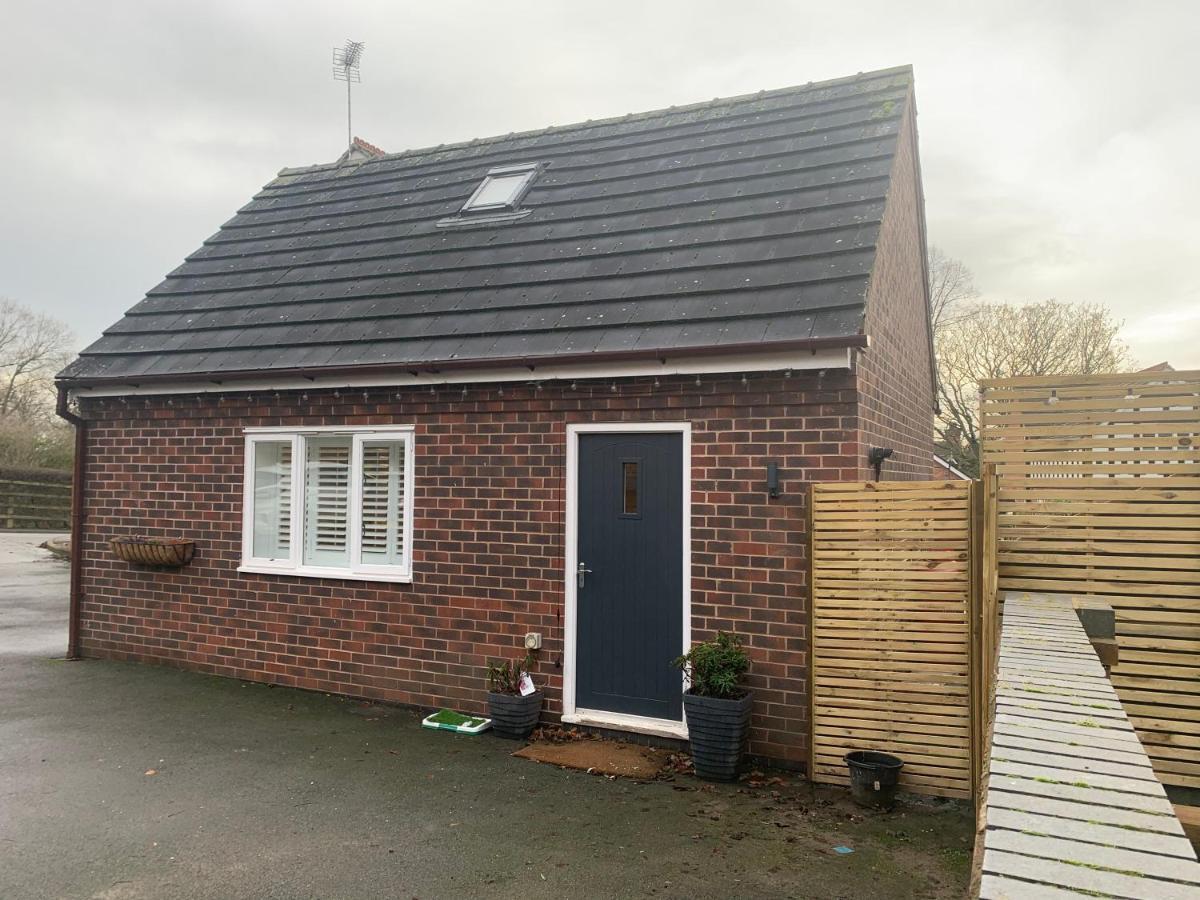 Villa Fantastic Location, Annexe With Hot Tub Warmingham Exterior foto